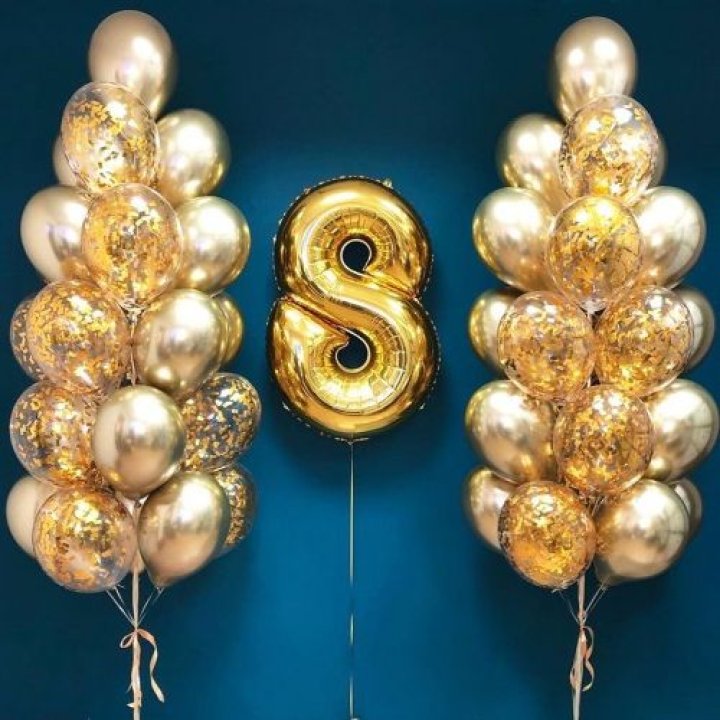 Цифра с фонтанами шаров  в Саратове