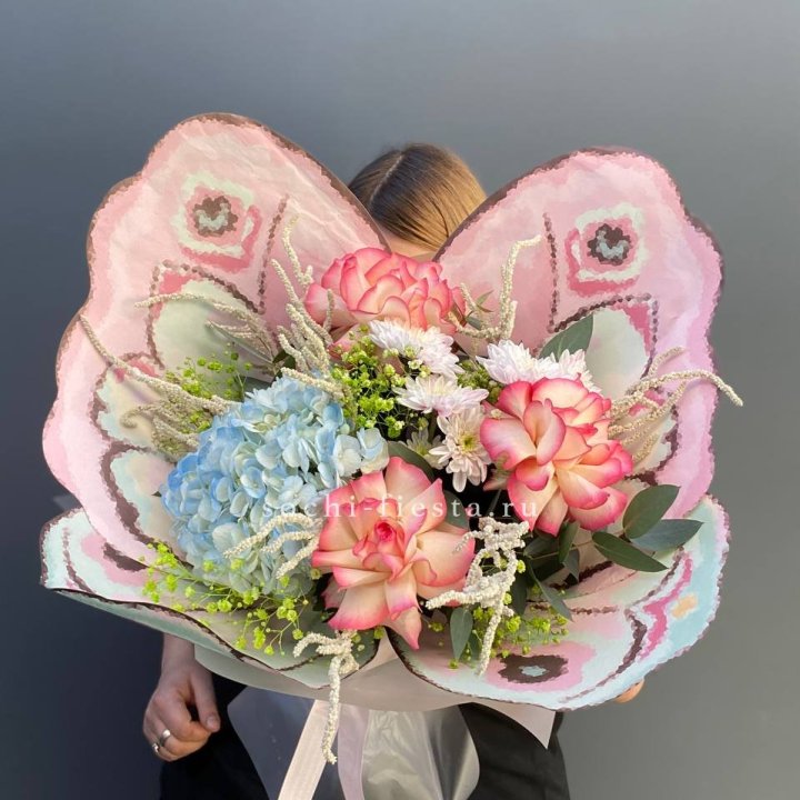 Дизайнерский букет бабочка №5 в Саратове