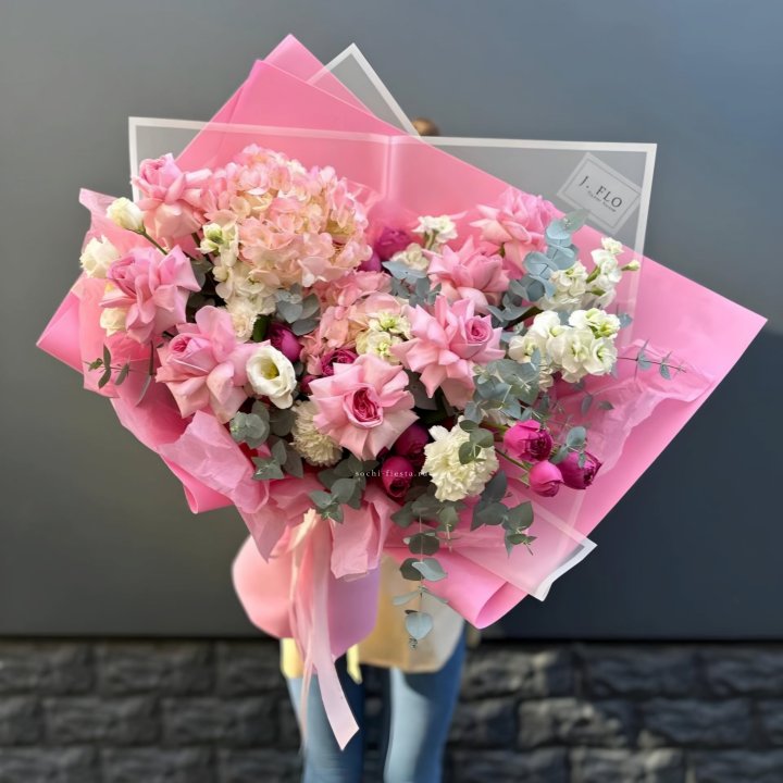 Дизайнерский букет №25 в Саратове