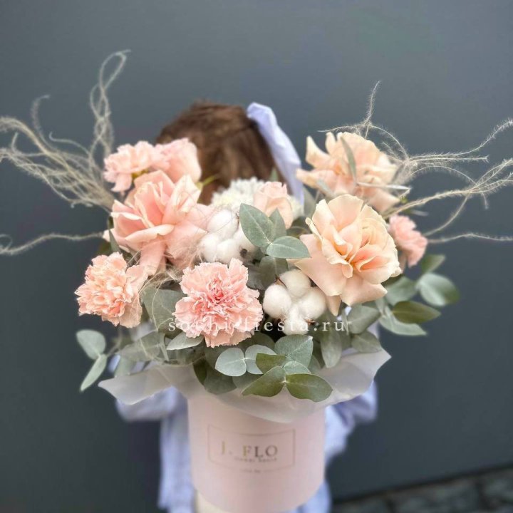 Цветочный бокс "Лесия" в Саратове