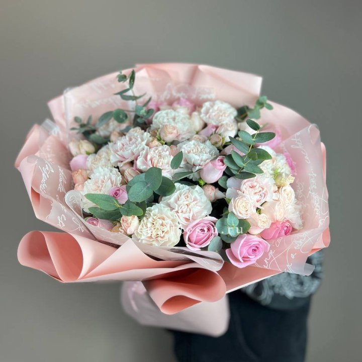  Букет  "Любовь в её глазах" в Саратове