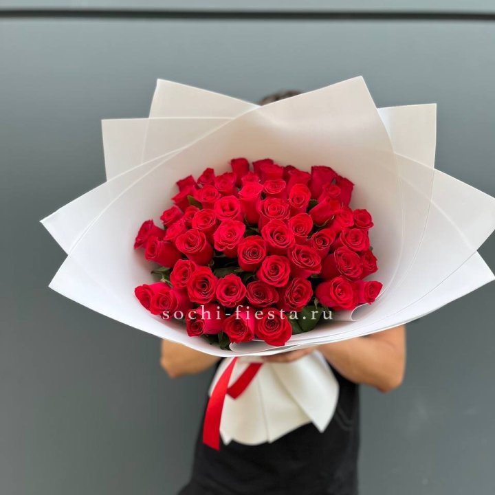 51  красная роза в Саратове