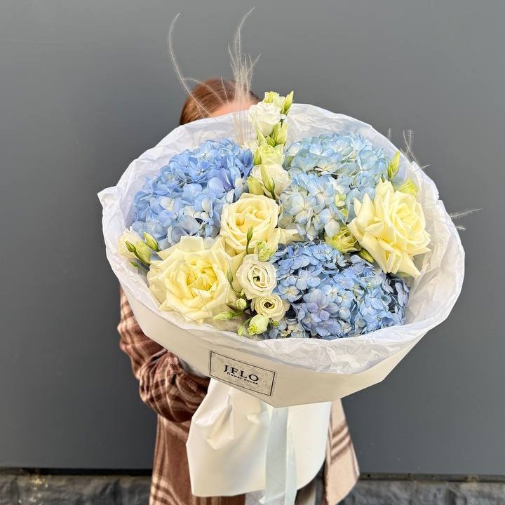 Букет "Глубина глаз" в Саратове