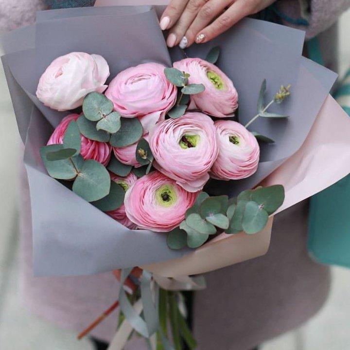 Ранункулюсы с эвкалиптом №1 в Саратове