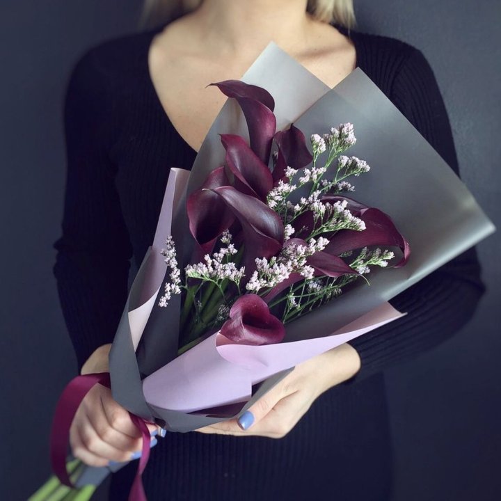 Букет фиолетовых калл в Саратове