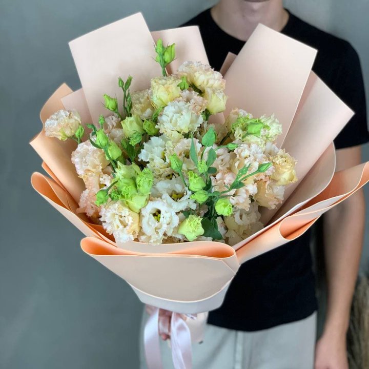 Букет эустом "Крем" в Саратове