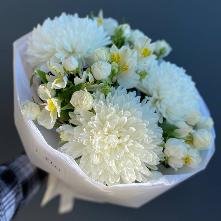 Букет из хризантем "Миранда" в Саратове