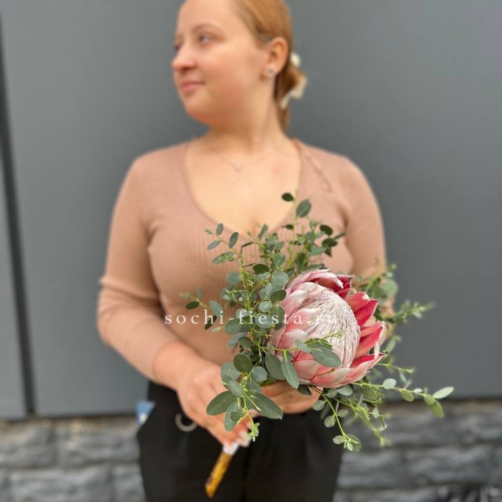 Свадебный букет "Протея" в Саратове