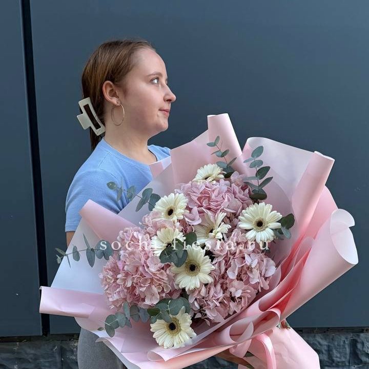 Букет "Знак любви" в Саратове