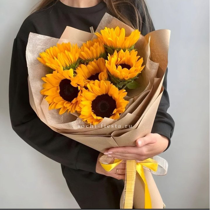 Букет из подсолнухов в Саратове