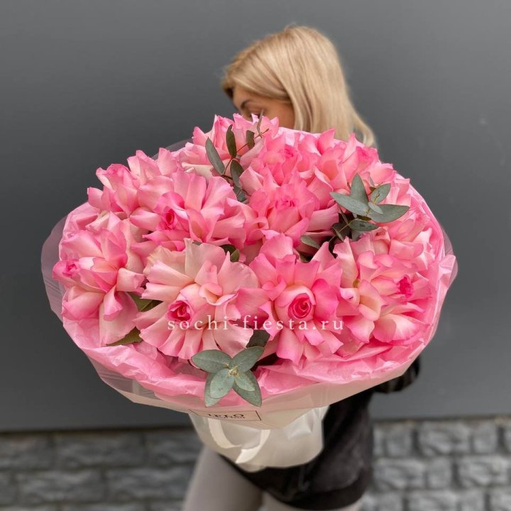 11 французских роз в Саратове