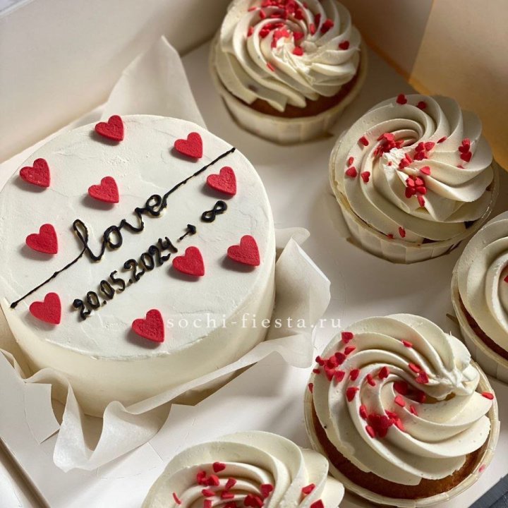 Капкейки и бенто-торт "Любимые" в Саратове