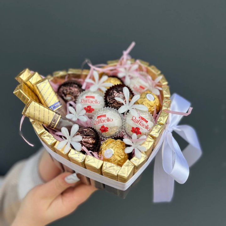 Подарочный набор шоколада в Саратове