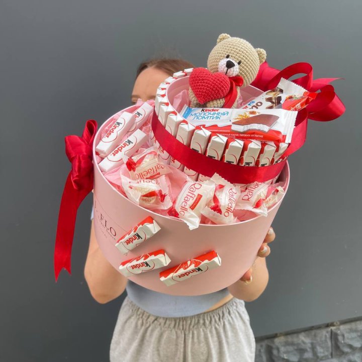 Бокс киндерами и раффаэлло 2 в Саратове