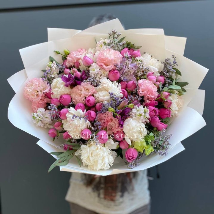 Дизайнерский букет №10 в Саратове