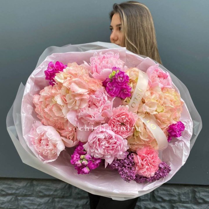  Букет "Фловер пионс" в Саратове