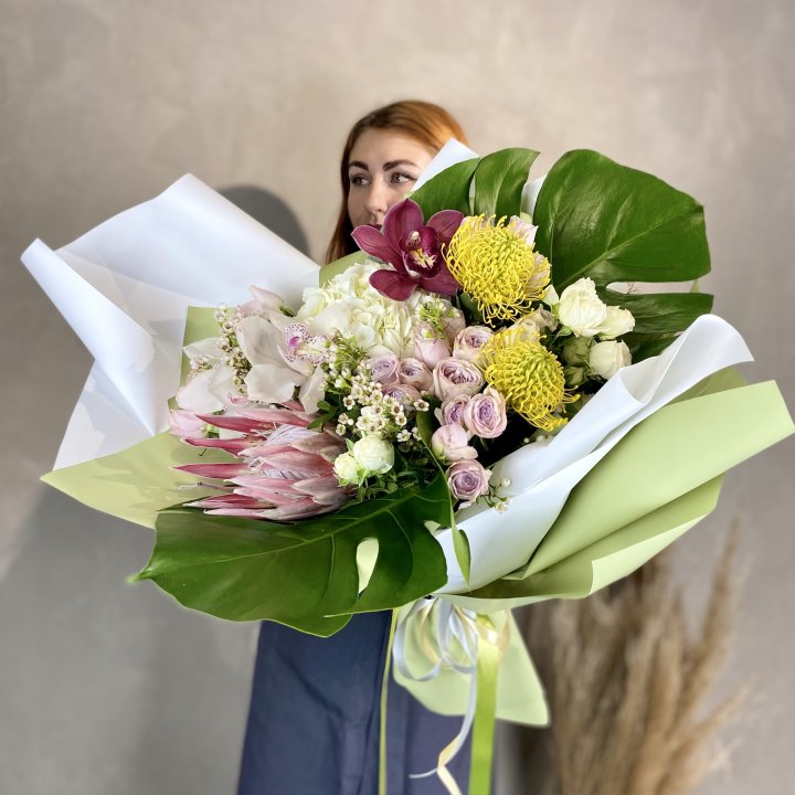 Дизайнерский букет экзотики в Саратове