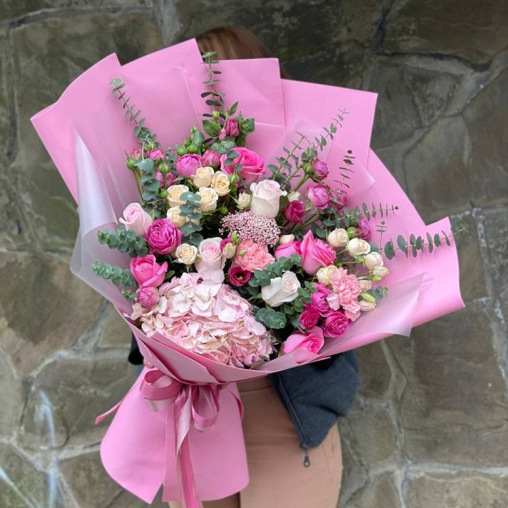 Дизайнерский букет "Паулина" в Саратове