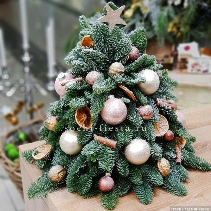 Новогодняя елочка "Блеск" в Саратове