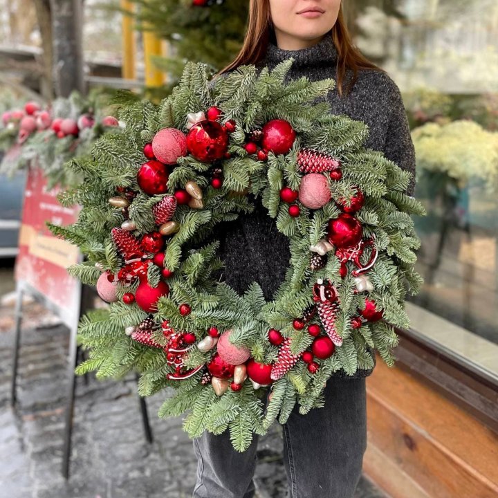 Рождественский венок  в Саратове