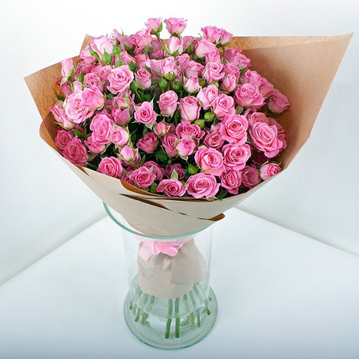 15 кустовых роз в Саратове