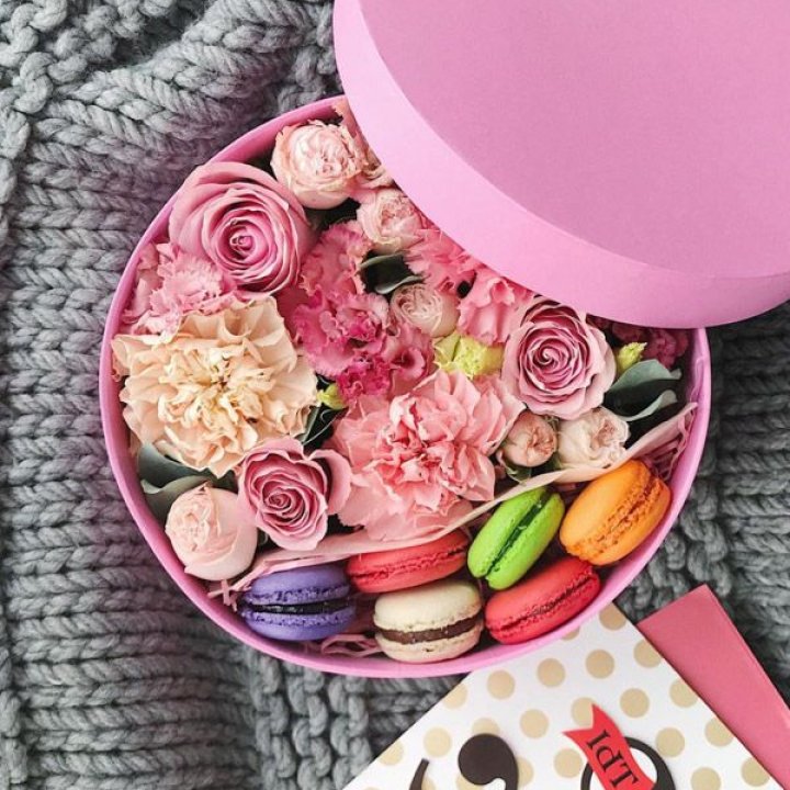 Цветочный бокс пинк в Саратове