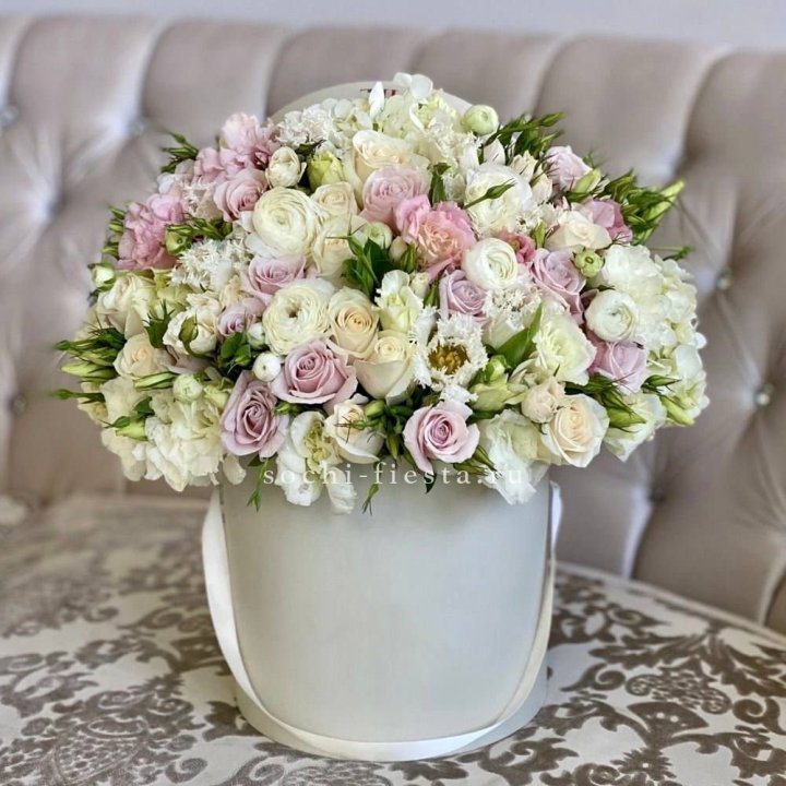 Цветочный бокс "Ловинг" в Саратове