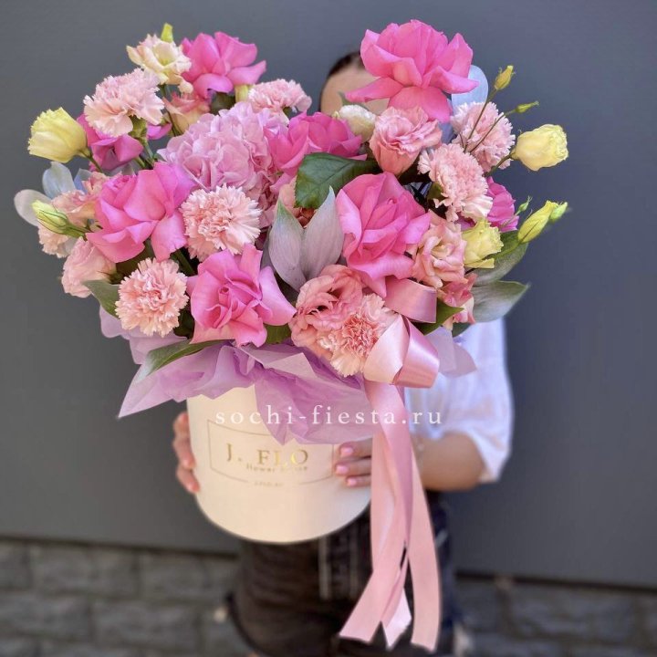 Цветочный бокс "Сальма" в Саратове