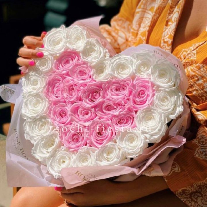 Бокс сердце с розами №2 в Саратове