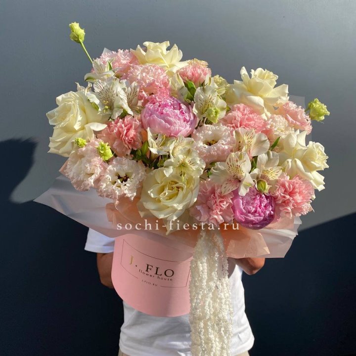 Дизайнерский бокс "Альфина" в Саратове