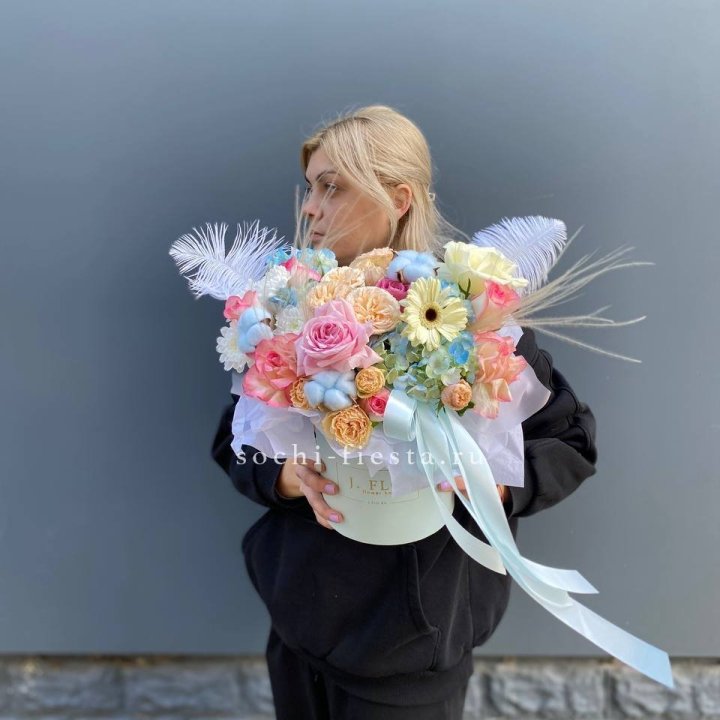 Бокс "Голубая нева" в Саратове