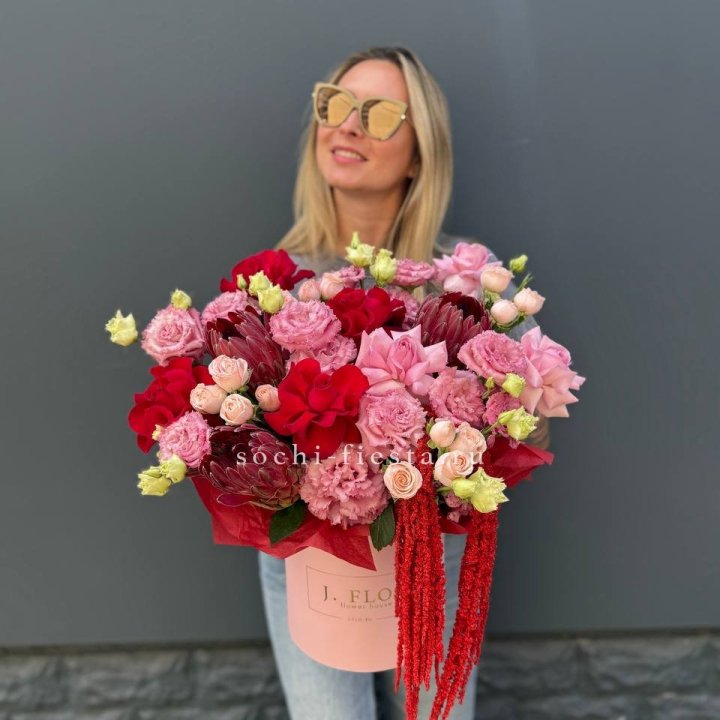 Дизайнерский цилиндр "Криотель" в Саратове