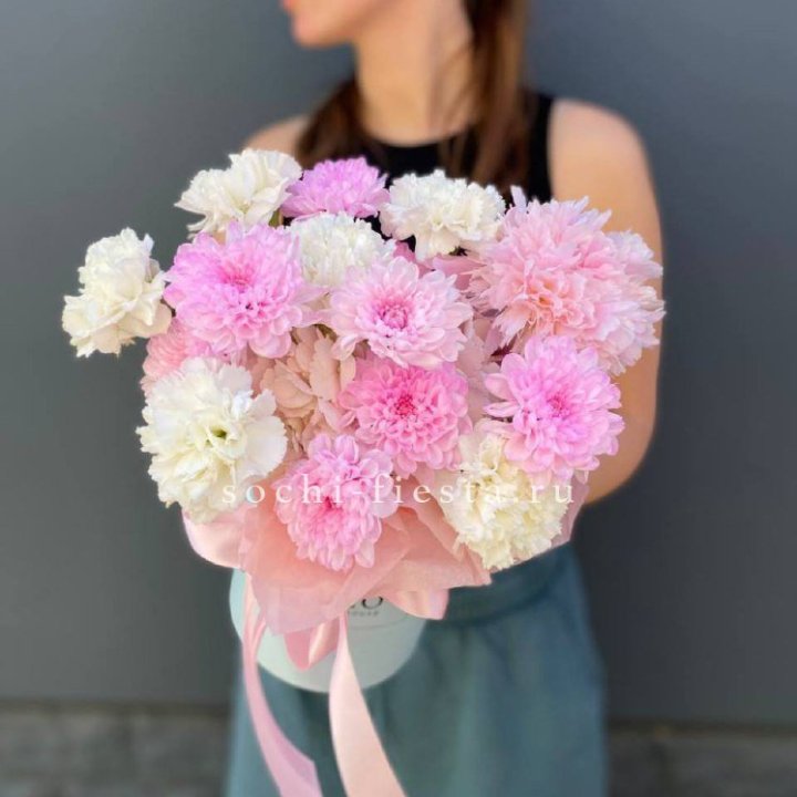 Коробка с цветами "Фиона" в Саратове