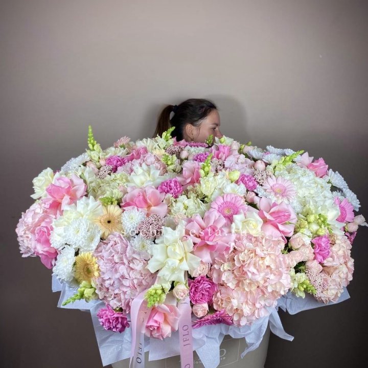 Корзина цветов «Рандеву» в Саратове