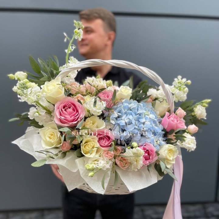 Авторская корзина "Аполинария" в Саратове