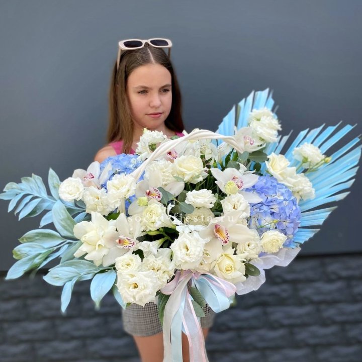 Цветочная корзина "Блю винч" в Саратове