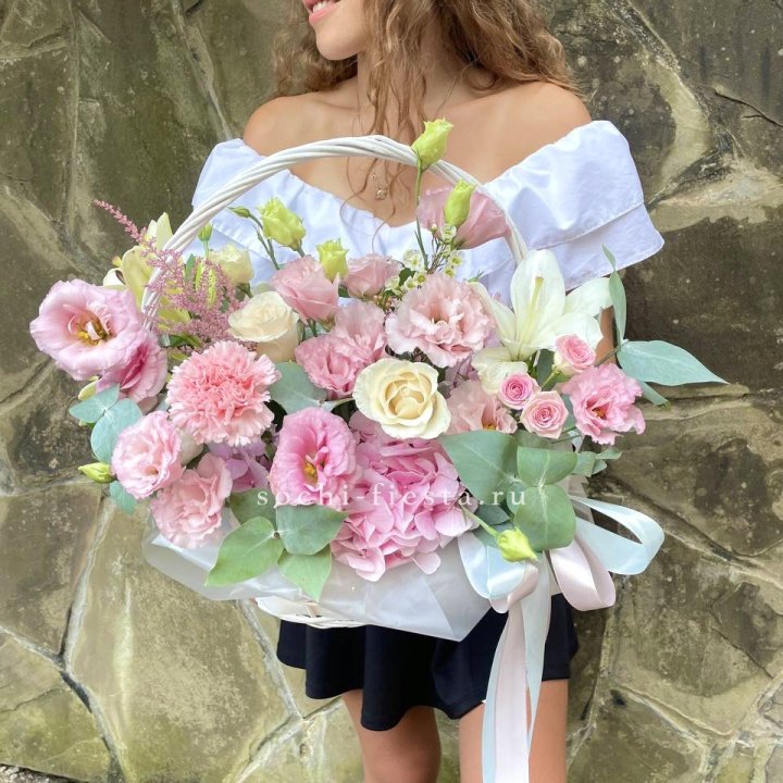 Авторская корзина "Миа" в Саратове