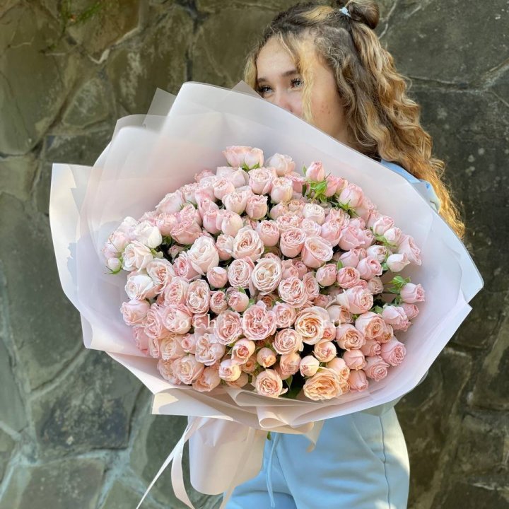 45 роза бомбастик Крем в Саратове