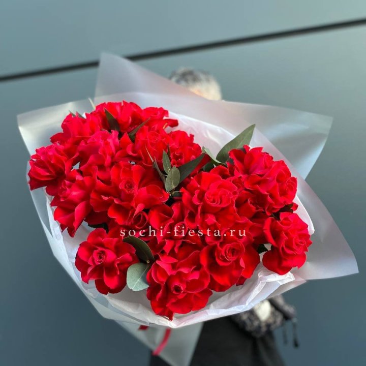 21 Красная французская роза в Саратове