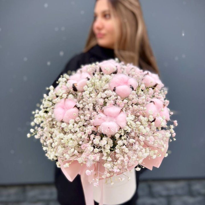 Гипсофилы с хлопком в шляпной коробке в Саратове