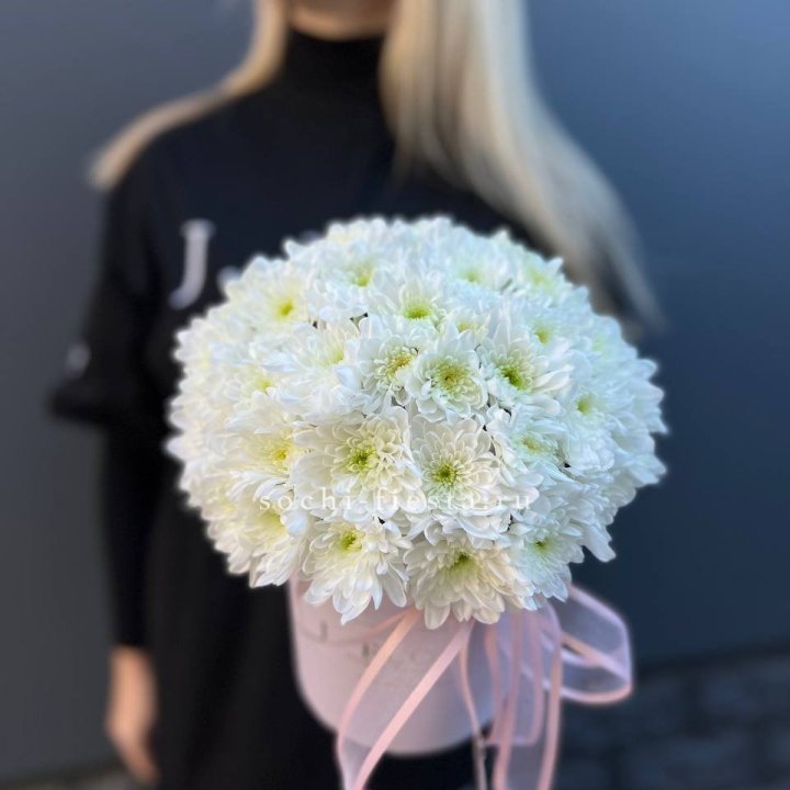 Коробка с хризантемами №1 в Саратове