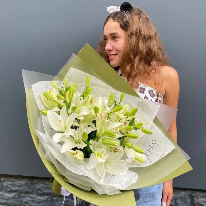 Букет  лилий "Изумруд" в Саратове