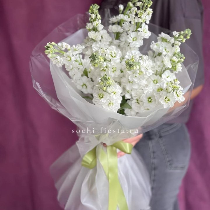 Букет ароматной маттиоллы №1 в Саратове