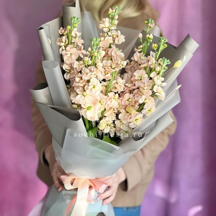 Букет ароматной маттиоллы №2 в Саратове