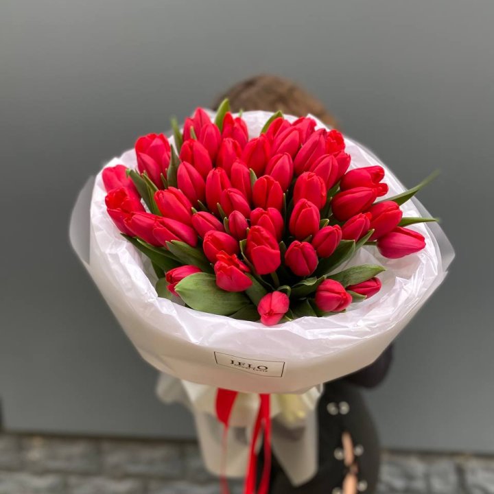 51 тюльпан "Любовь" в Саратове