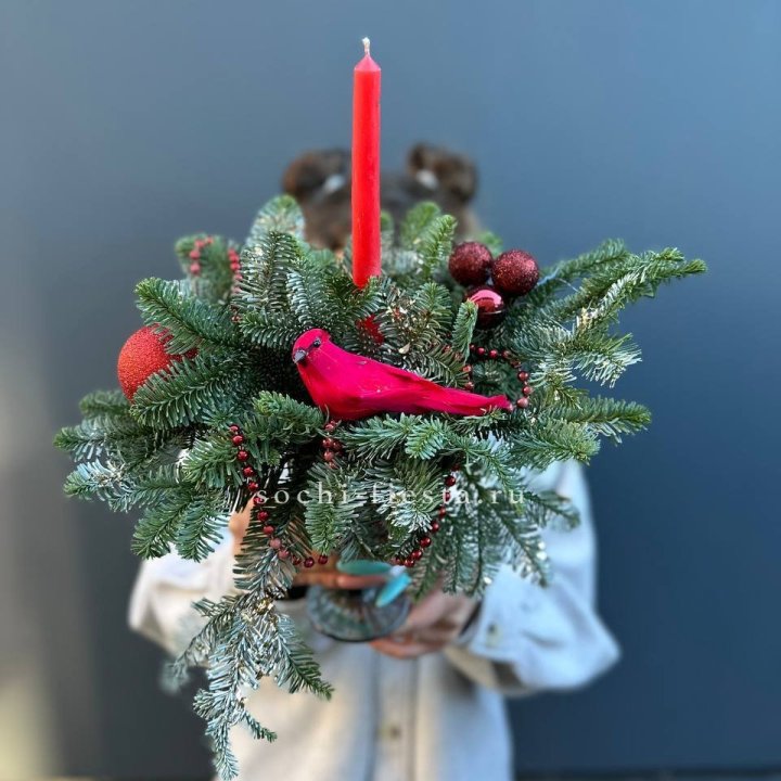 Новогодняя композиция в бокале в Саратове