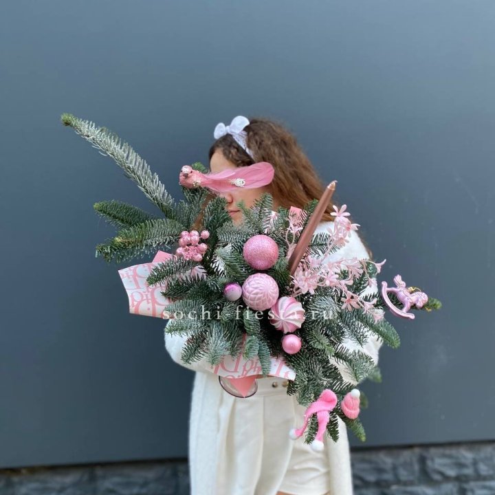 Композиция бокал розовый в Саратове