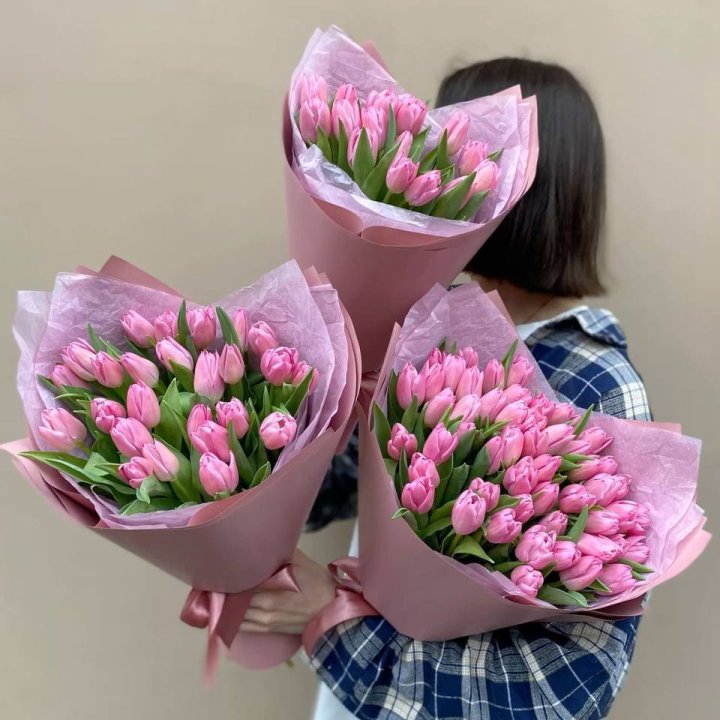 Букет розовых тюльпанов в Саратове