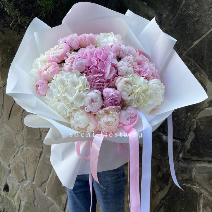 Букет "Пионы и Гортензии" в Саратове