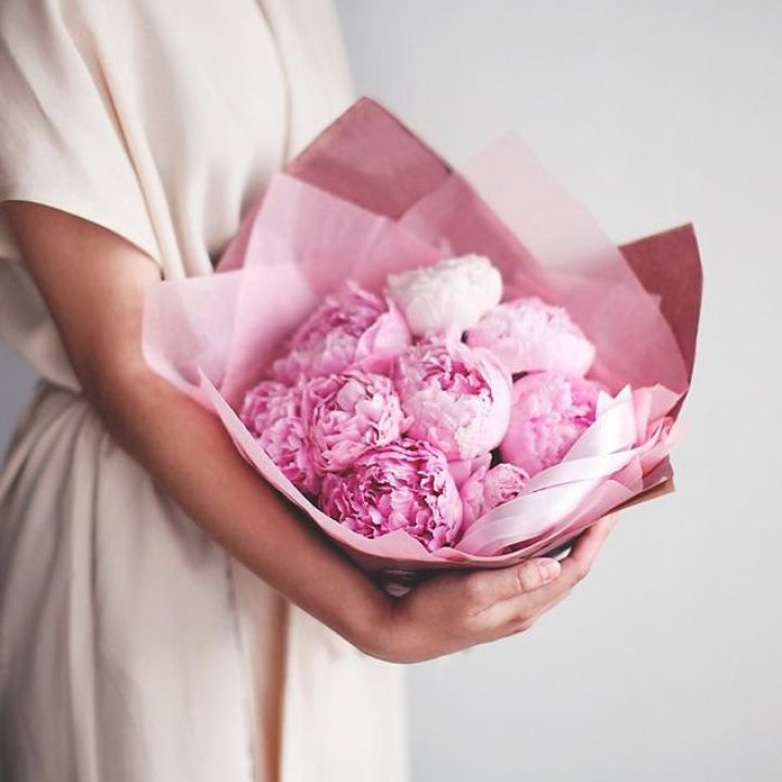 9 зефирных пионов в Саратове